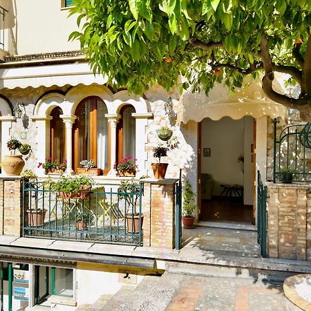 Апартаменты Casa Caterina Таормина Экстерьер фото